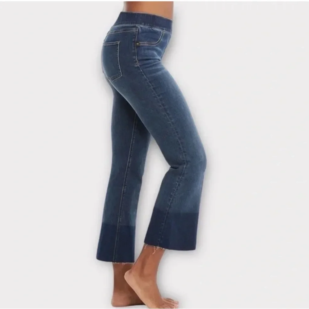 Spanx Cropped Flare Medium Wash Raw Hem Women's Blue Jeans‎ Size M
